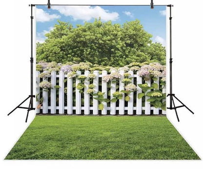 Garden with Fence Backdrop (Material: Vinyl)