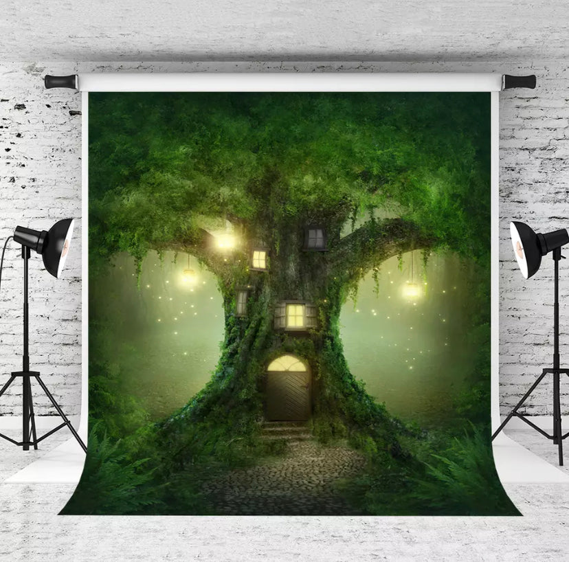 Tree House Backdrop (Material: Microfiber)